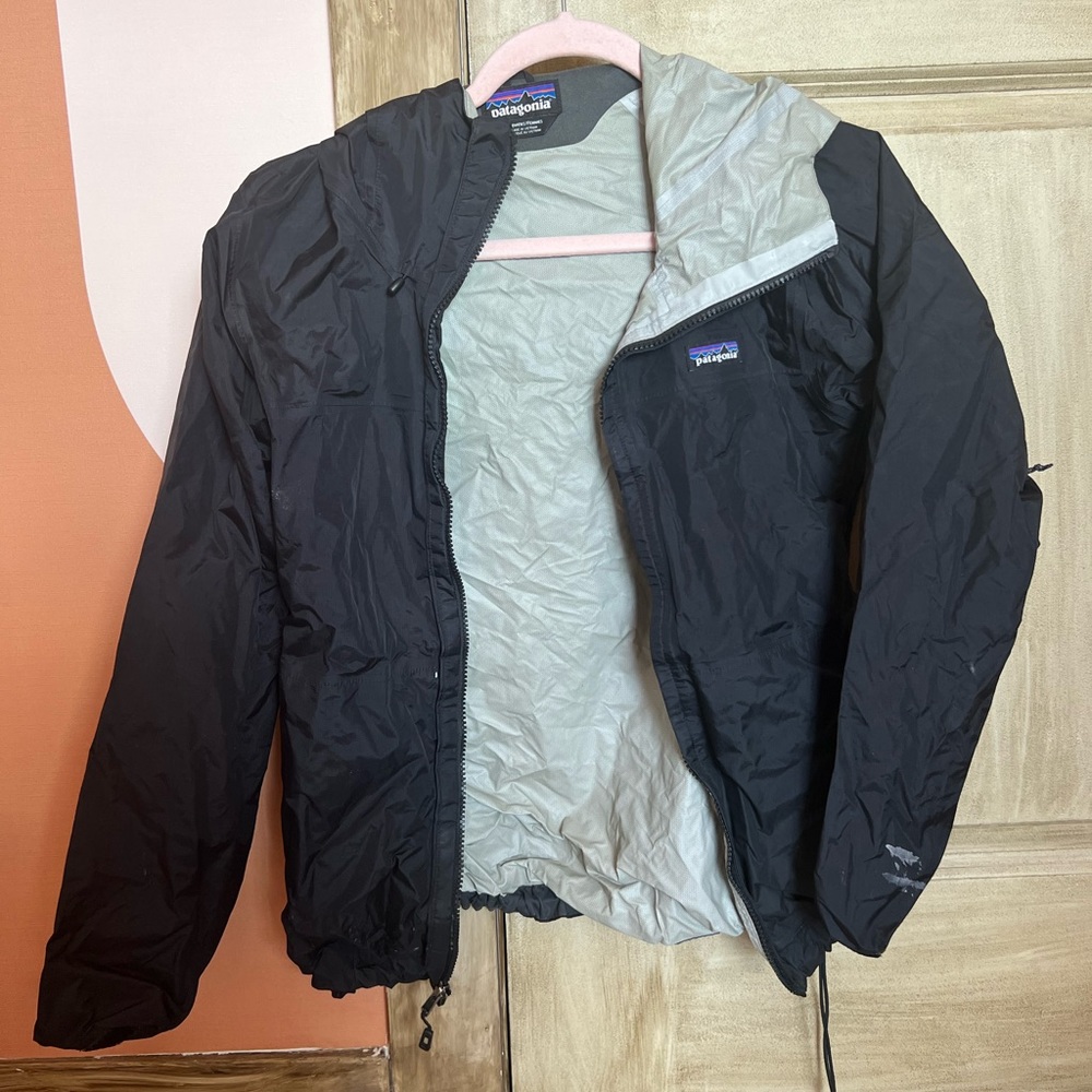 Patagonia windbreaker black small
